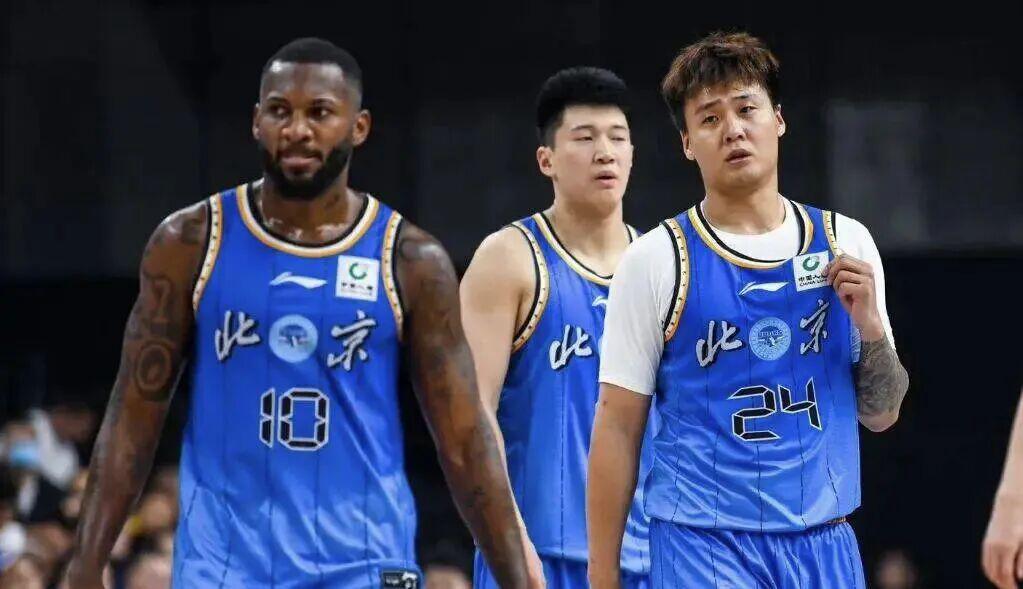 MK体育官方网站-CBA男篮动态更新！带来北京男篮赵睿、新小外援，广东男篮新大外援以及辽宁男篮哈维的最新消息